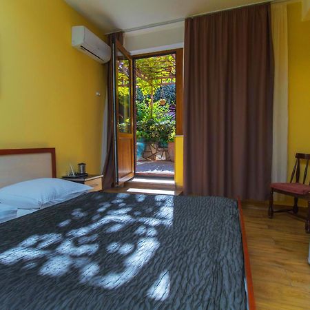 Irmeni Hotel Tbilisi Esterno foto