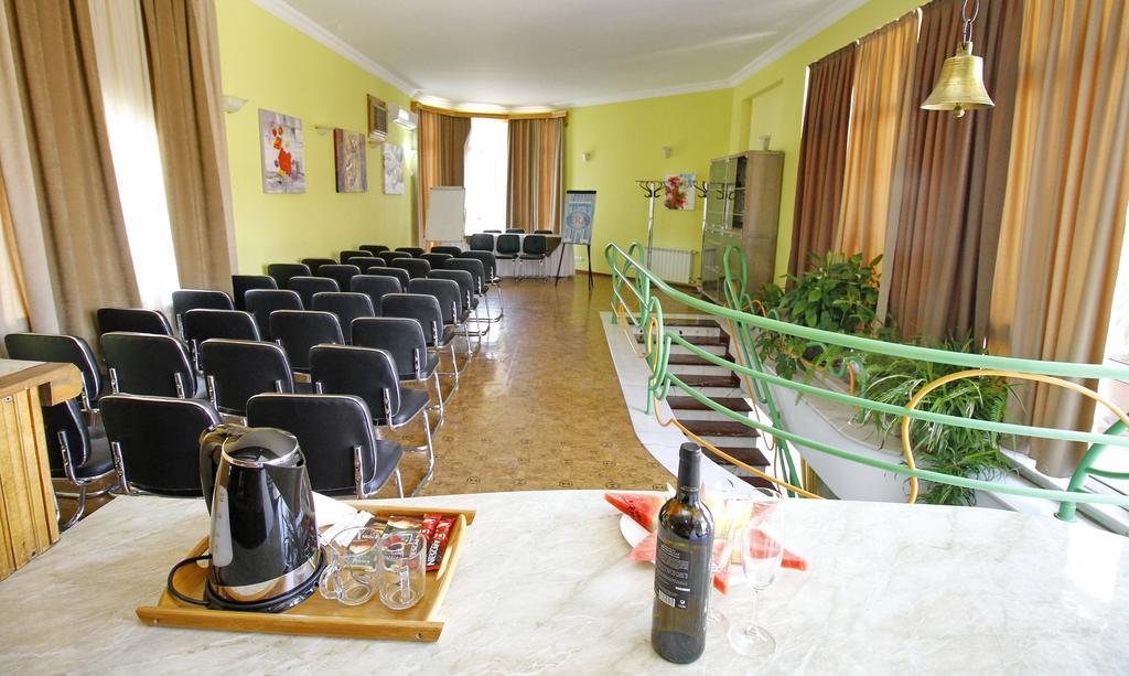 Irmeni Hotel Tbilisi Esterno foto