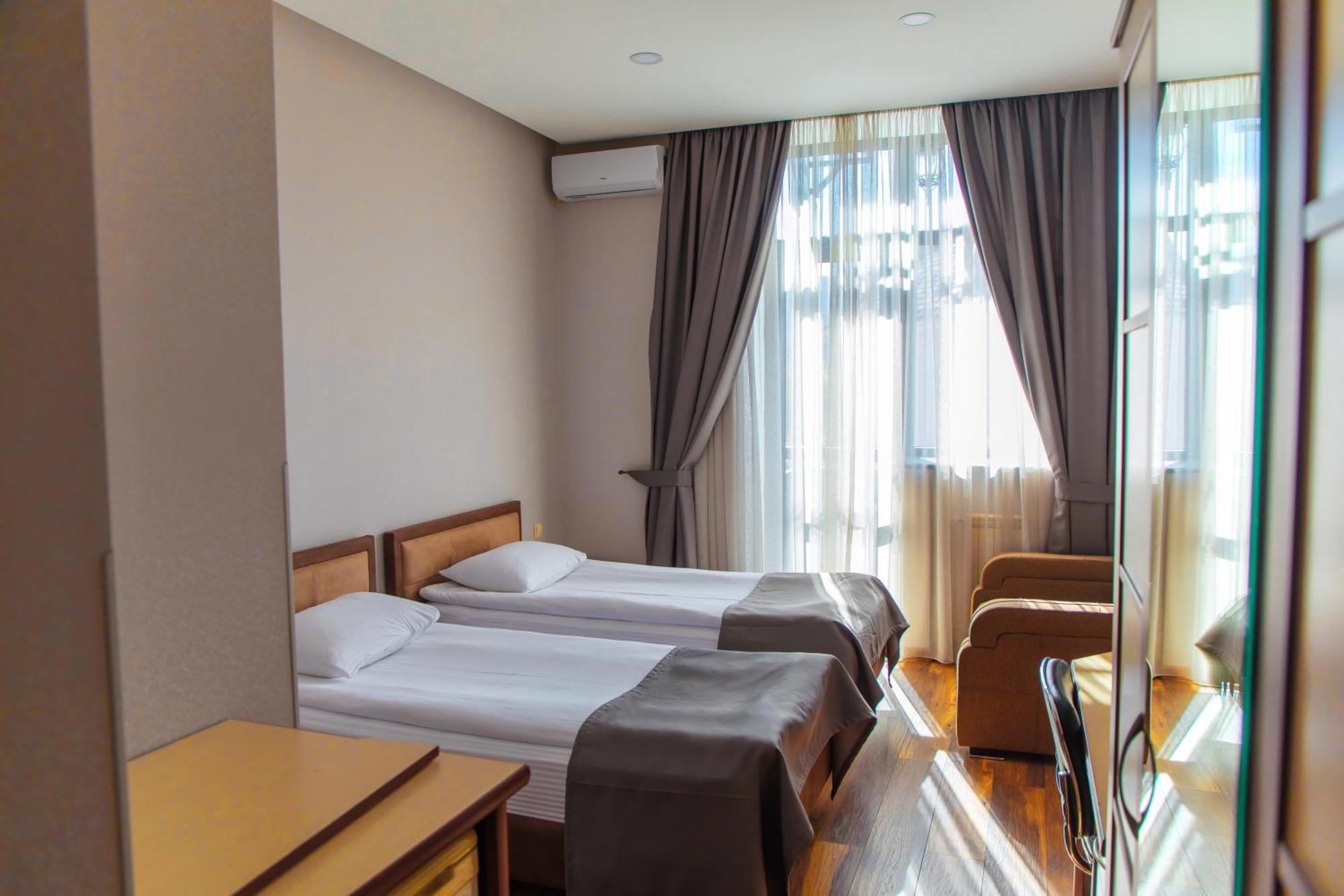 Irmeni Hotel Tbilisi Esterno foto