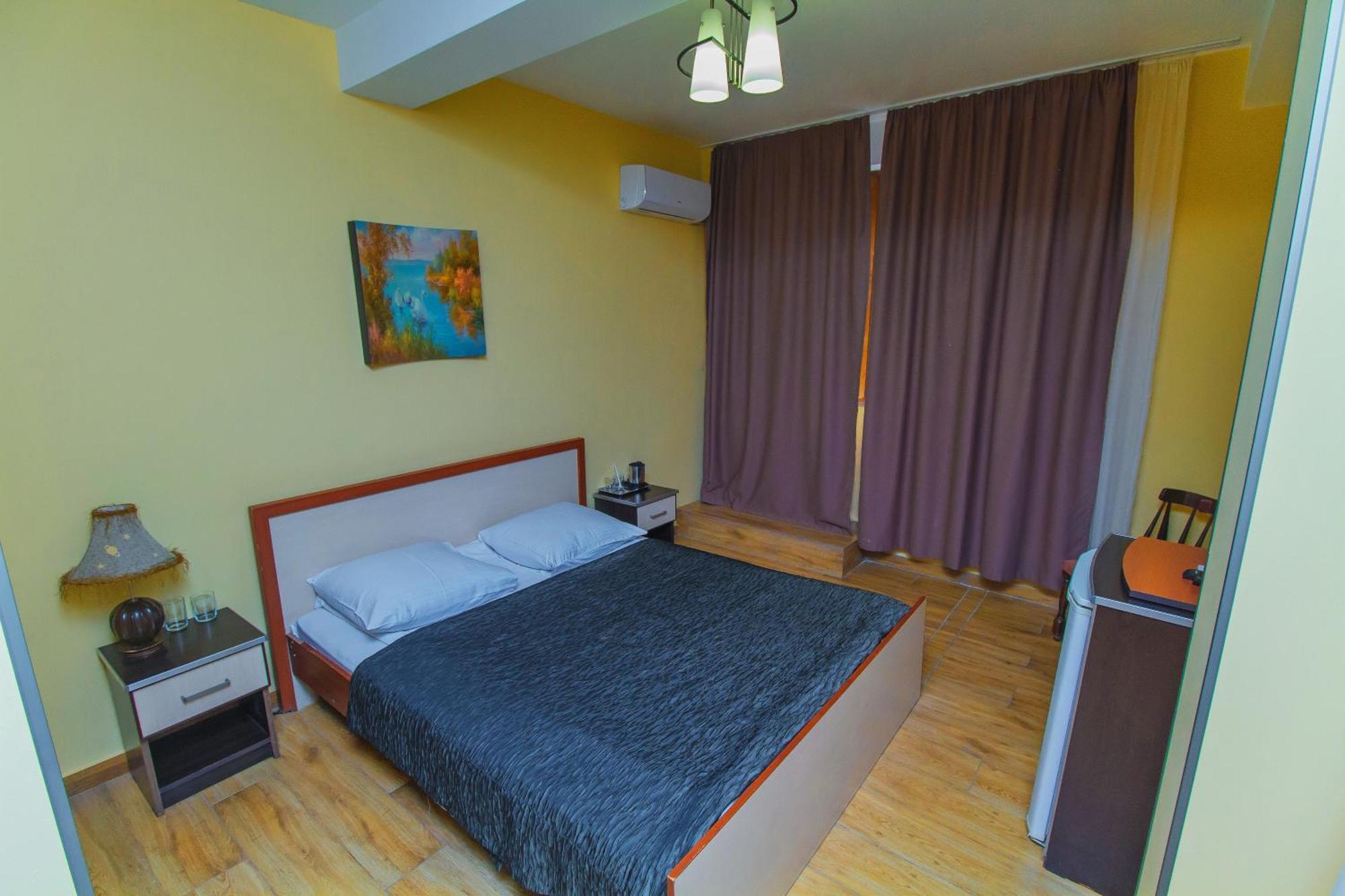 Irmeni Hotel Tbilisi Esterno foto