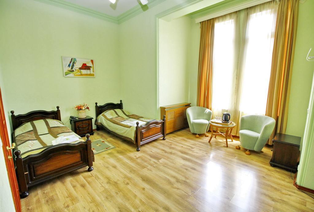 Irmeni Hotel Tbilisi Esterno foto
