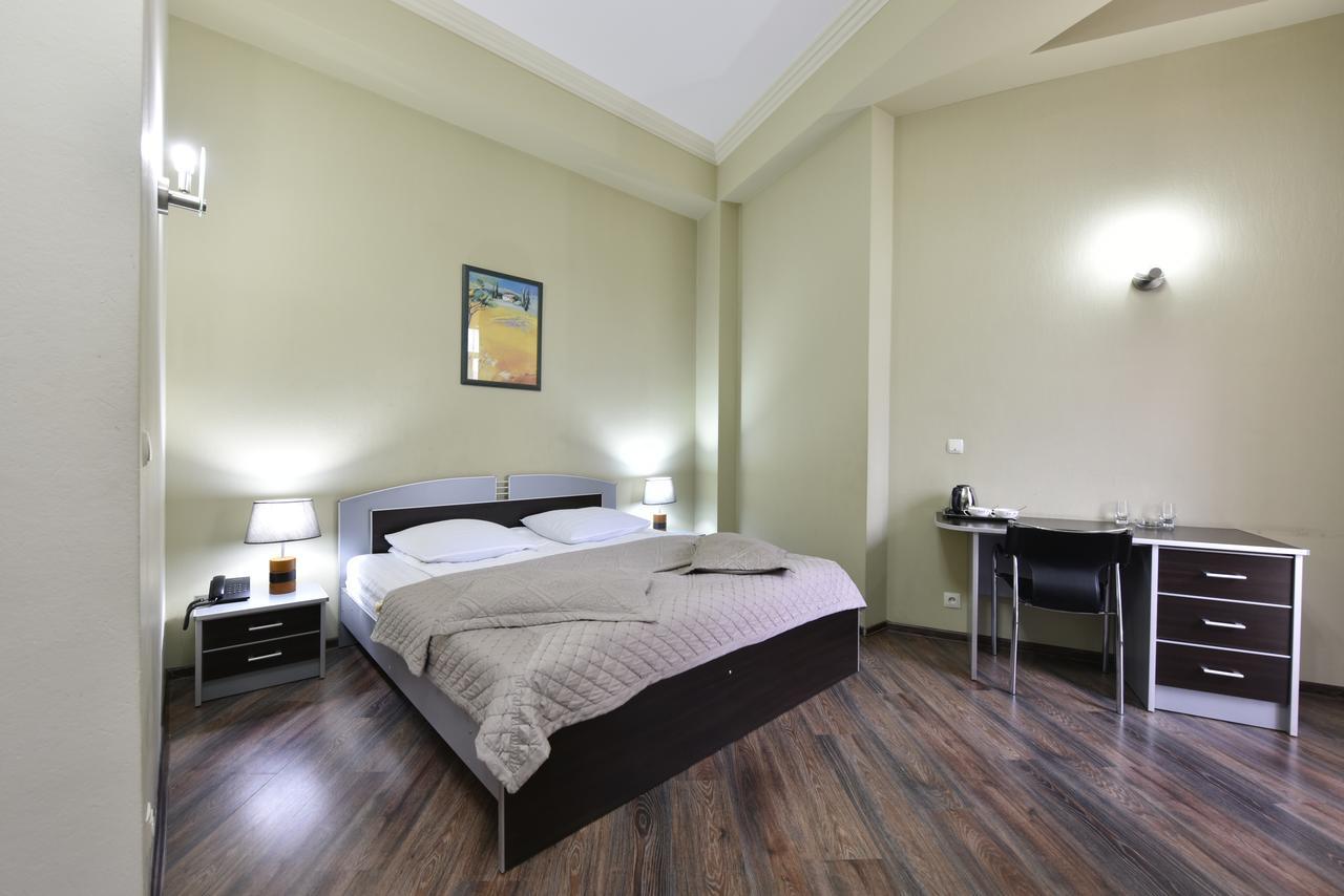 Irmeni Hotel Tbilisi Esterno foto