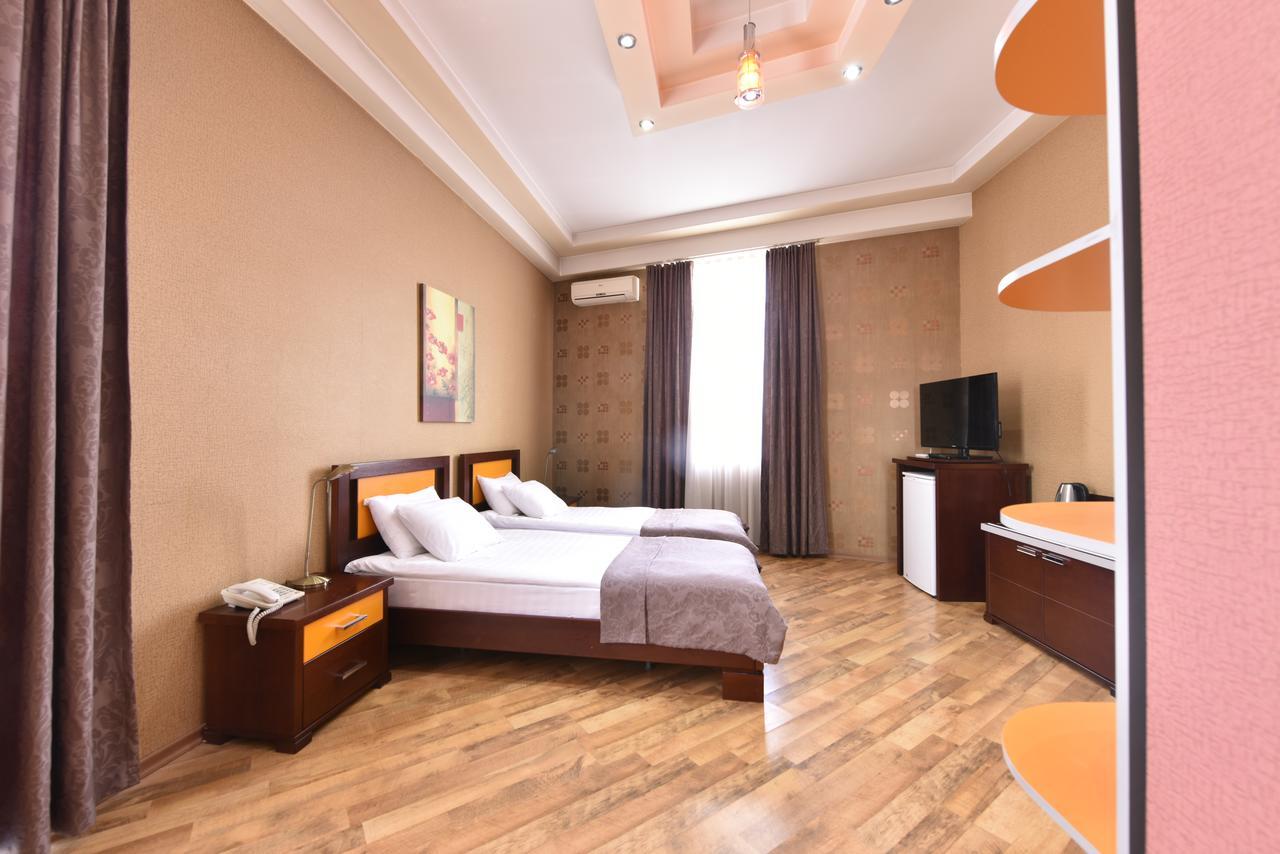 Irmeni Hotel Tbilisi Esterno foto