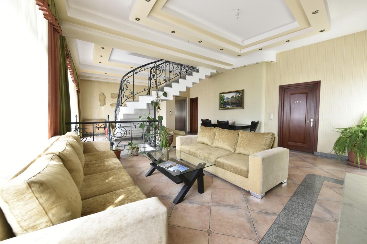 Irmeni Hotel Tbilisi Esterno foto